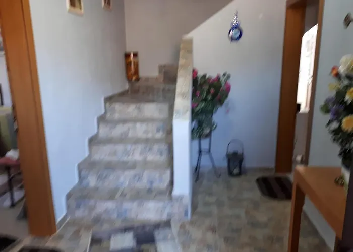 Vila Topalli